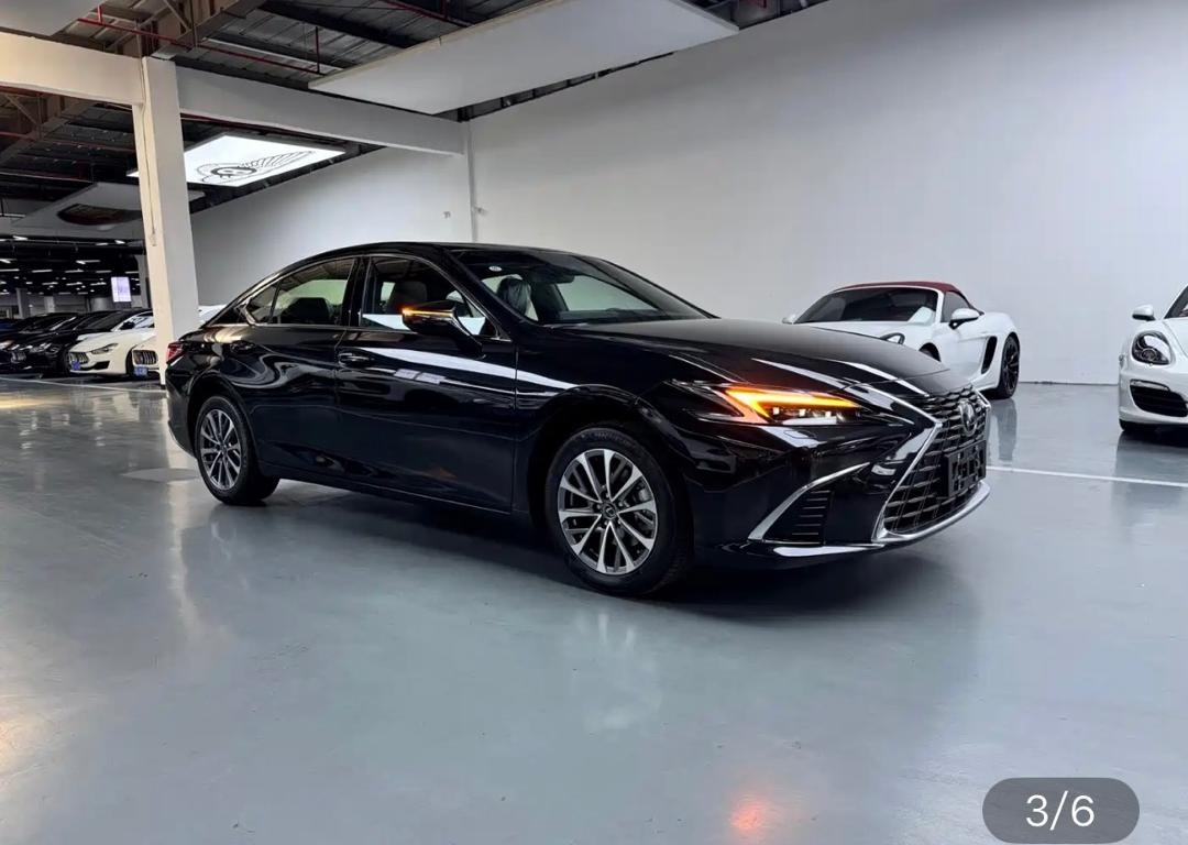 LEXUS ES200 2025 imported from China to Saudi Arabia — rear view