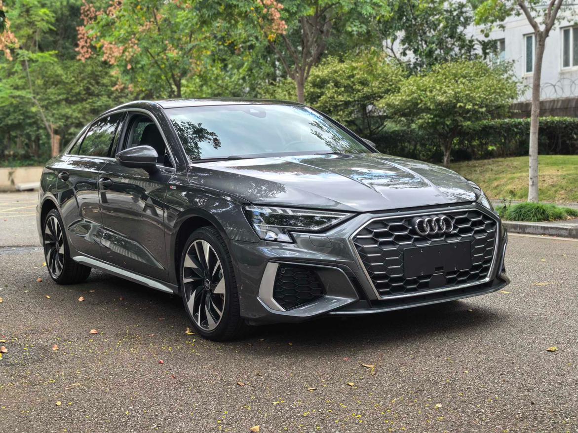 Audi A3L Limousine 35 TFSI 2023 imported from China to Saudi Arabia — side view