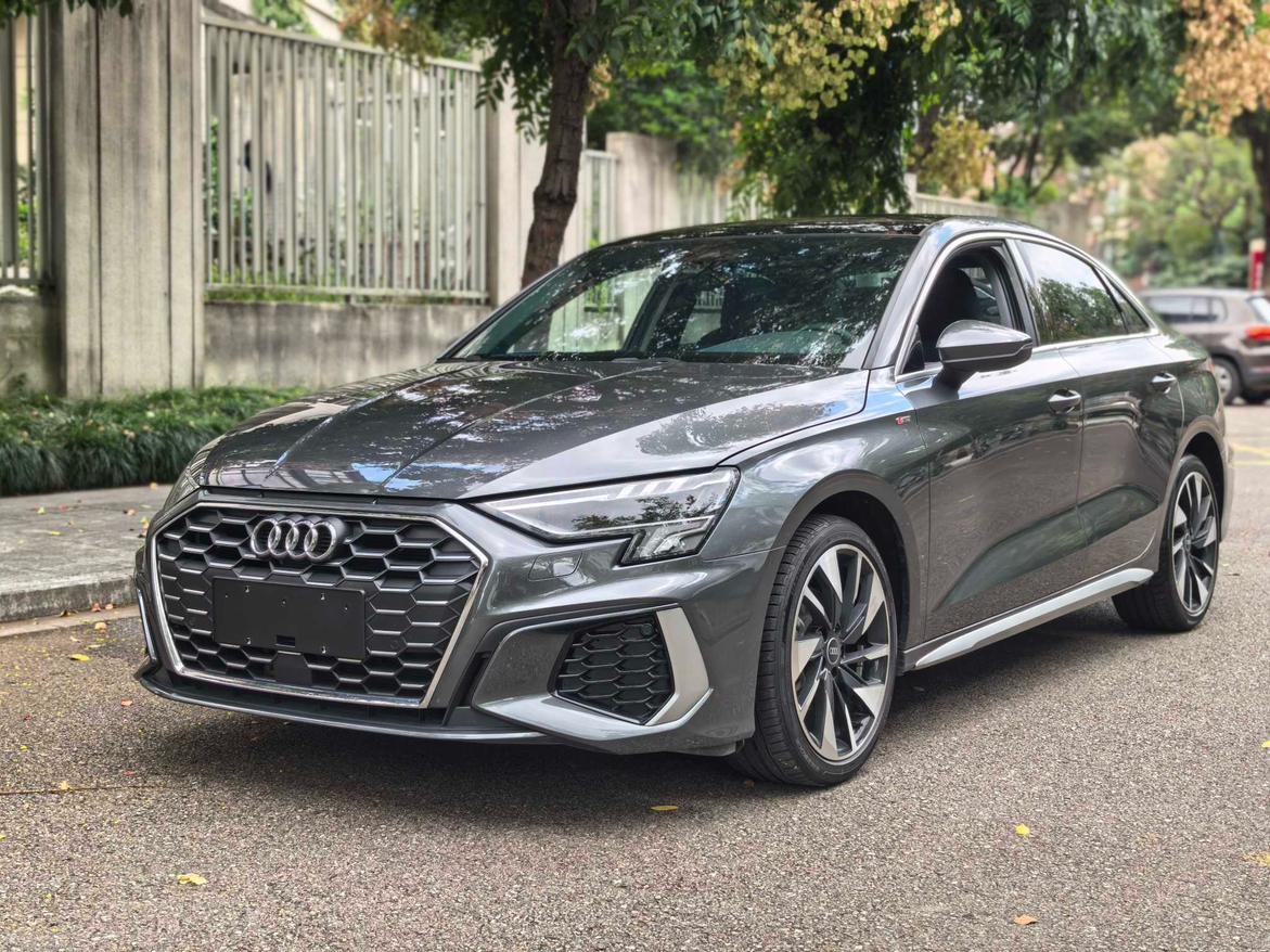 Audi A3L Limousine 35 TFSI 2023 imported from China to Saudi Arabia