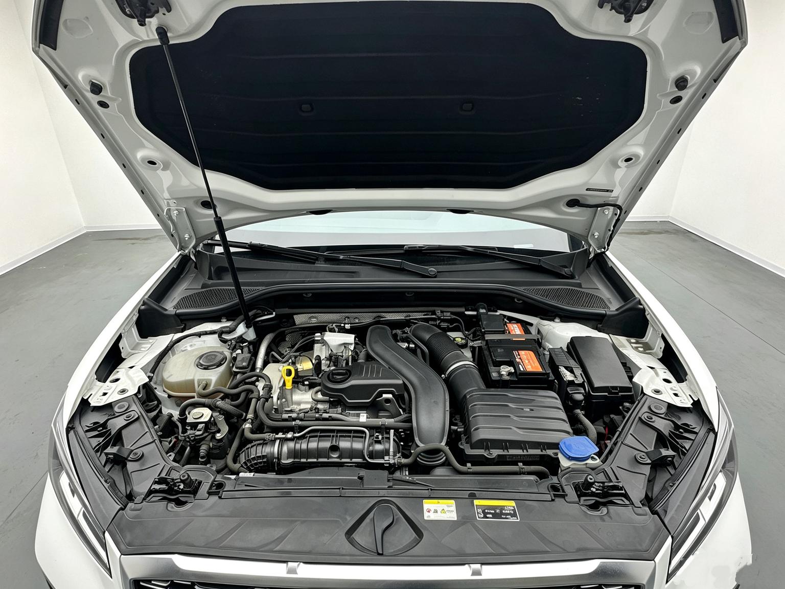 Audi Q2L 35 TFSI 2024 imported from China to Saudi Arabia — view 8