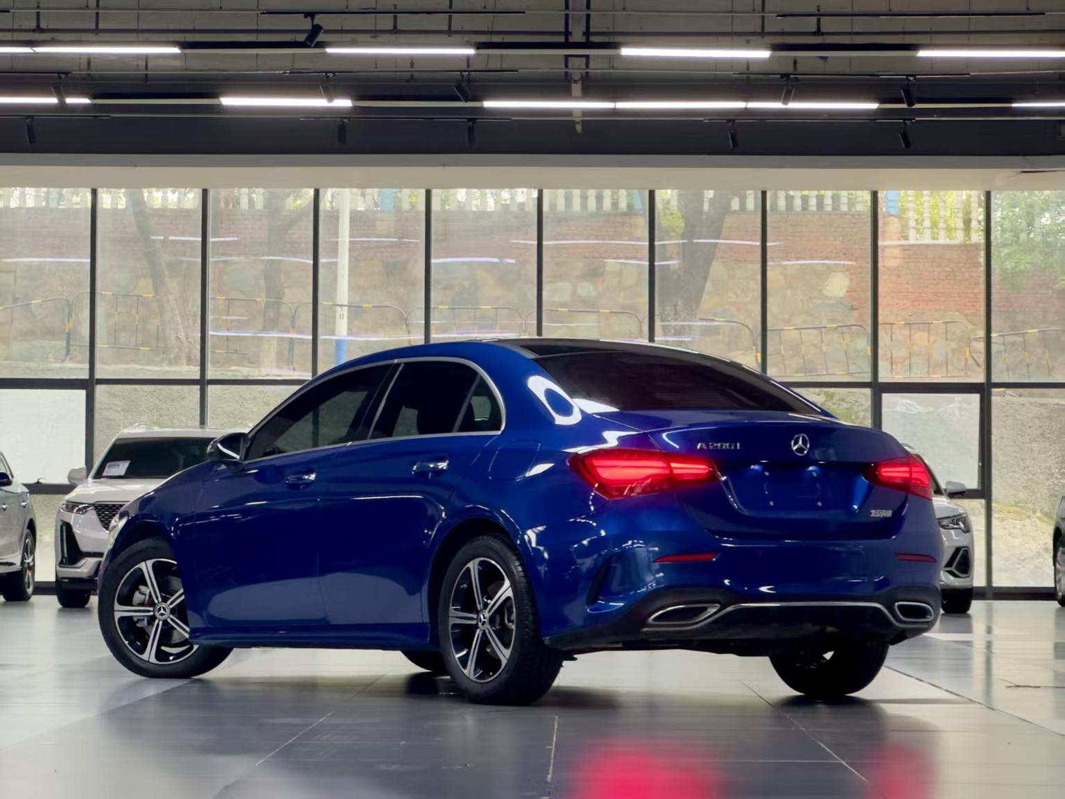 Benz A200 L Sport Sedan 2023 imported from China to Saudi Arabia — view 8