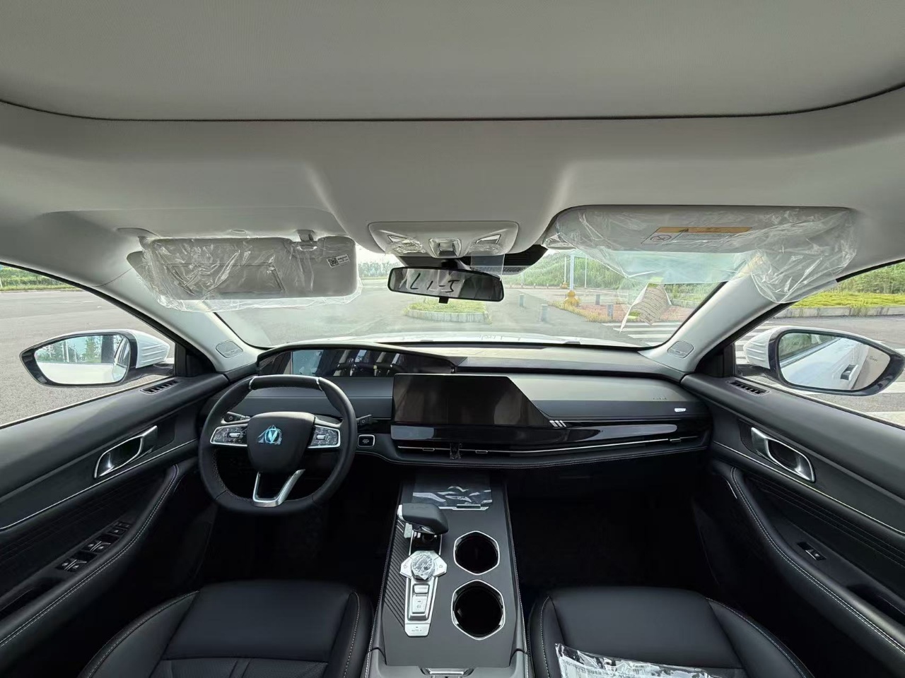 Changan UNI-K 2026 imported from China to Saudi Arabia — interior