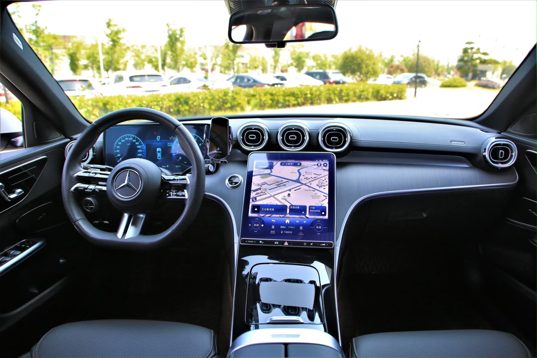 Benz C260L photo 5
