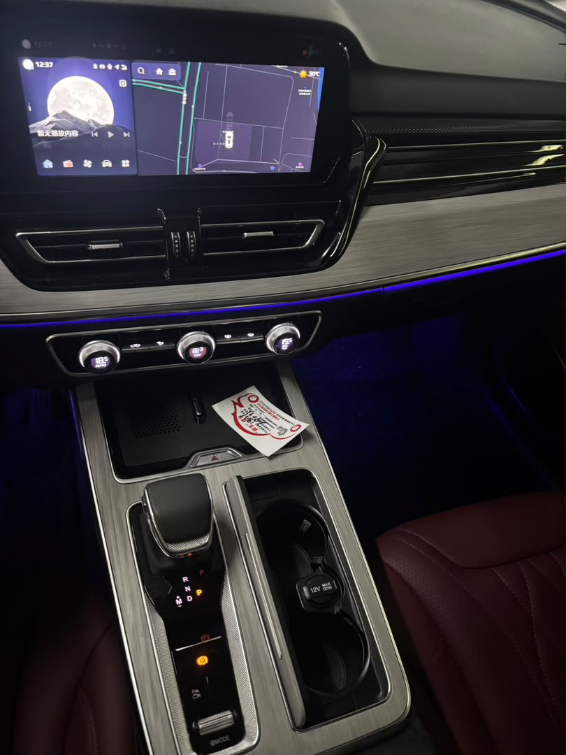 HONGQI HS5 Deluxe Pro 2025 imported from China to Saudi Arabia — view 6