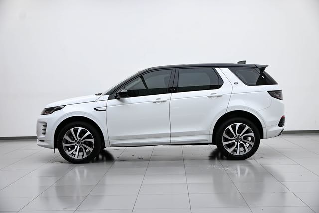Land Rover Discovery Sport 2025 imported from China to Saudi Arabia — detail view