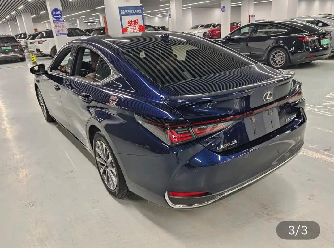 LEXUS ES200 2026 imported from China to Saudi Arabia — side view
