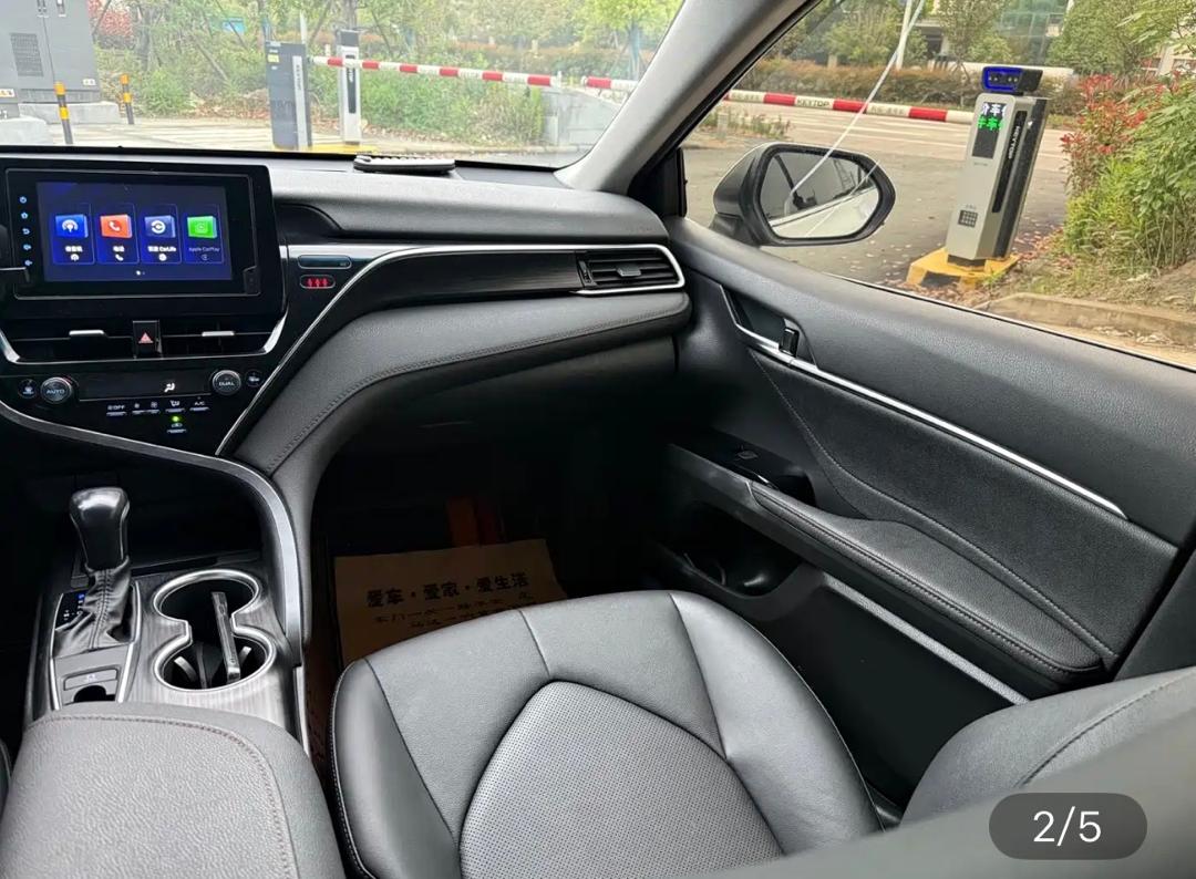 TOYOTA CAMRY 2023 imported from China to Saudi Arabia — interior