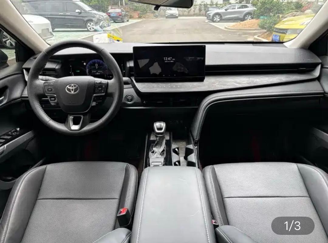 TOYOTA CAMRY 2024 imported from China to Saudi Arabia — side view